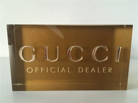 Gucci: Rivenditore Ufficiale 